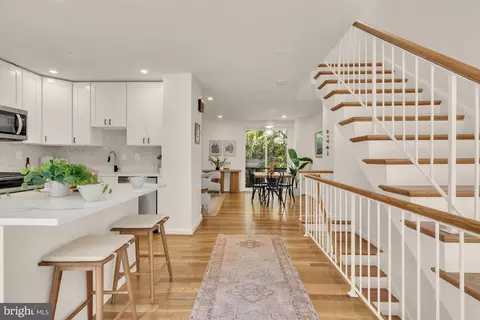 319 I St SW #200, Washington, DC 20024