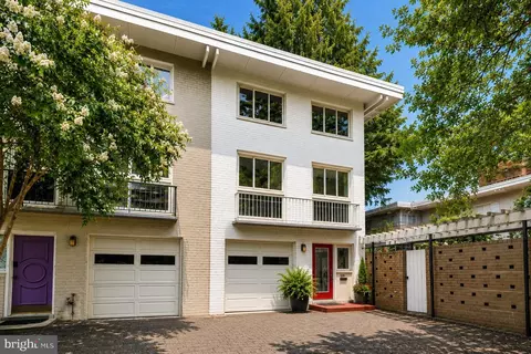 319 I St SW #200, Washington, DC 20024