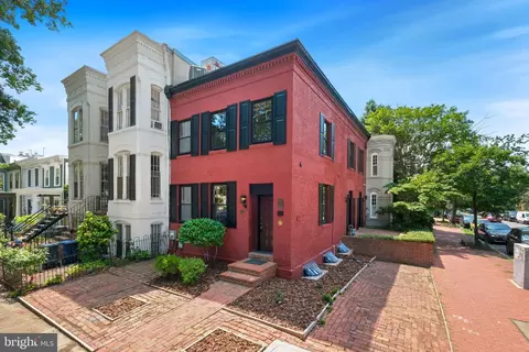601 E Street St SE, Washington, DC 20003