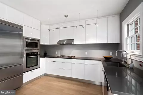 Kitchen - 3544 S Street St NW, Washington, DC 20007 photo 3 of 4
