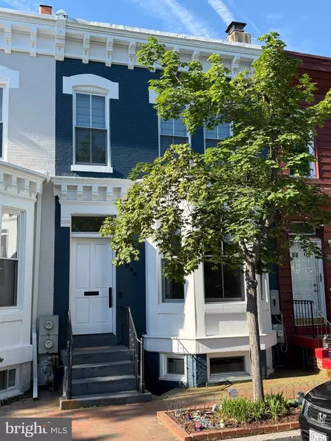 934 French St NW, Washington, DC 20001