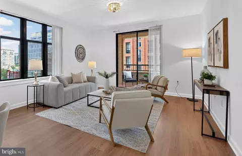 400 Massachusetts Ave NW #711, Washington, DC 20001