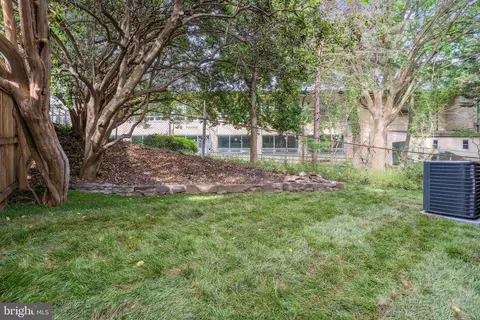 Exterior - 4509 Clark Pl NW, Washington, DC 20007 photo 3 of 4