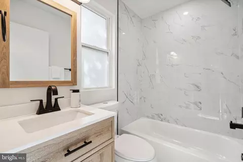 Bath - 4509 Clark Pl NW, Washington, DC 20007 photo 2 of 3