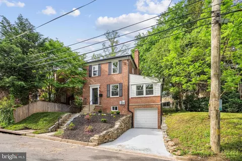 4509 Clark Pl NW, Washington, DC 20007