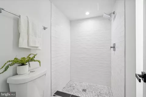 Bath - 4509 Clark Pl NW, Washington, DC 20007 photo 1 of 3