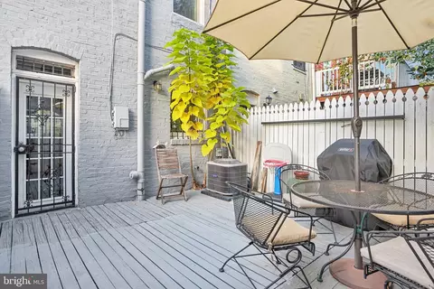 Exterior - 403 E Street St NE, Washington, DC 20002 photo 1 of 3