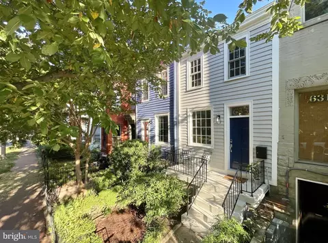 633 Constitution Ave NE, Washington, DC 20017