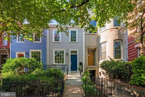 Exterior - 633 Constitution Ave NE, Washington, DC 20017 photo 2 of 7
