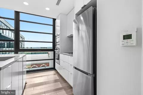 Kitchen - 1300 4th St SE #901, Washington, DC 20003 photo 3 of 4