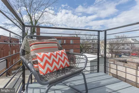 Exterior - 1012 17th Pl NE #6, Washington, DC 20002 photo 1 of 2