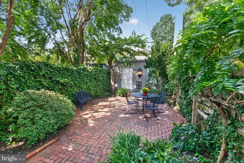 Exterior - 138 D St SE, Washington, DC 20003 photo 4 of 9
