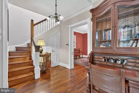 Entry Way - 138 D St SE, Washington, DC 20003 photo 3 of 5