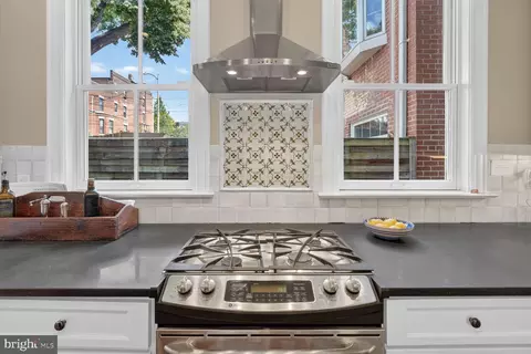 Kitchen - 138 D St SE, Washington, DC 20003 photo 4 of 5