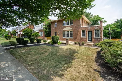 2218 32nd St SE, Washington, DC 20020