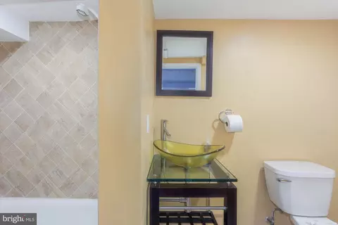 Bath - 3514 34th St NW, Washington, DC 20008 photo 4 of 4