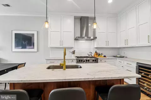 Kitchen - 504 C St NE #4, Washington, DC 20002 photo 4 of 7