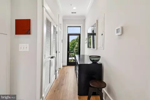 Entry Way - 504 C St NE #4, Washington, DC 20002 photo 4 of 5