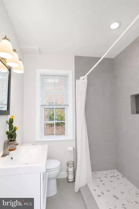 Bath - 2228 40th St NW #2, Washington, DC 20007 photo 1 of 1
