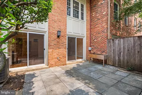 Exterior - 3203 Sutton Pl NW #C, Washington, DC 20016 photo 4 of 8