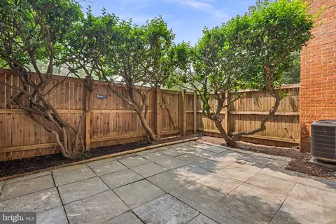 Exterior - 3203 Sutton Pl NW #C, Washington, DC 20016 photo 3 of 8