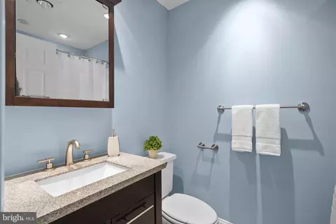 Bath - 3203 Sutton Pl NW #C, Washington, DC 20016 photo 2 of 2