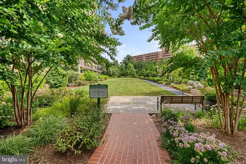 Exterior - 3203 Sutton Pl NW #C, Washington, DC 20016 photo 7 of 8