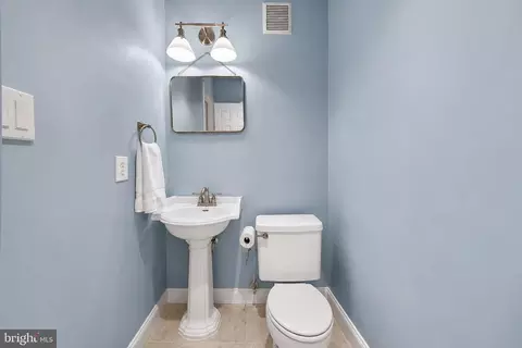 Other - 3203 Sutton Pl NW #C, Washington, DC 20016 photo 3 of 11