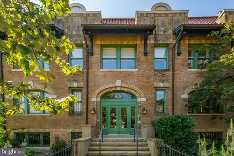 436 M St NW #8, Washington, DC 20001