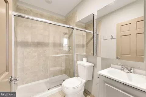 Bath - 500 9th St SE, Washington, DC 20003 photo 8 of 9