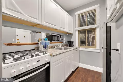 Kitchen - 500 9th St SE, Washington, DC 20003 photo 1 of 5