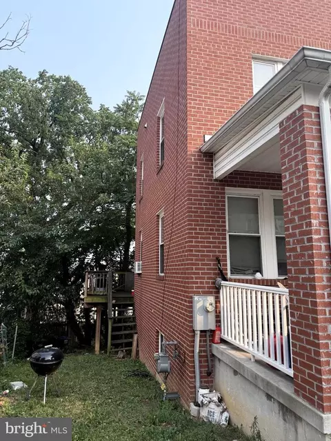 1281 Penn St NE, Washington, DC 20002 photo 3