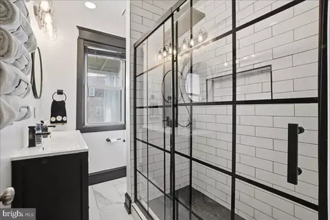 Bath - 939 15th St SE, Washington, DC 20003 photo 3 of 4