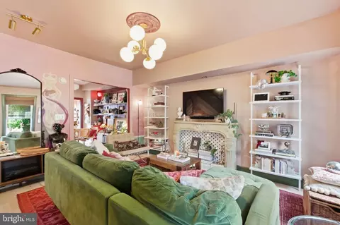 Living - 223 Douglas St NE, Washington, DC 20002 photo 1 of 3