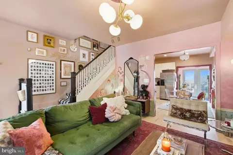 Living - 223 Douglas St NE, Washington, DC 20002 photo 3 of 3