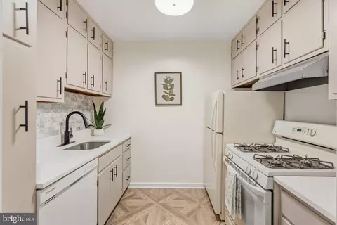 Kitchen - Undisclosed, Washington, DC 20016 photo 1 of 3