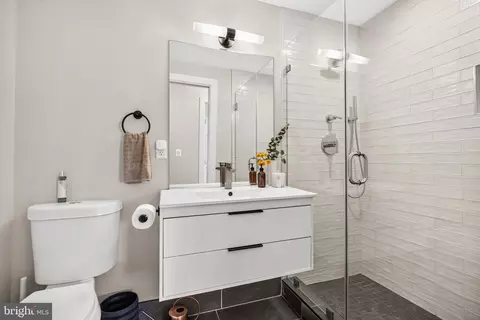 Bath - 1210 Queen St NE #1, Washington, DC 20002 photo 5 of 5