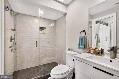 Bath - 1210 Queen St NE #1, Washington, DC 20002 photo 2 of 5