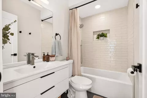 Bath - 1210 Queen St NE #1, Washington, DC 20002 photo 4 of 5