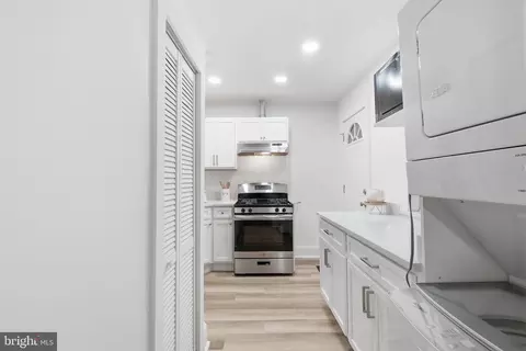 Entry Way - 2015 4th St NE, Washington, DC 20002 photo 4 of 6