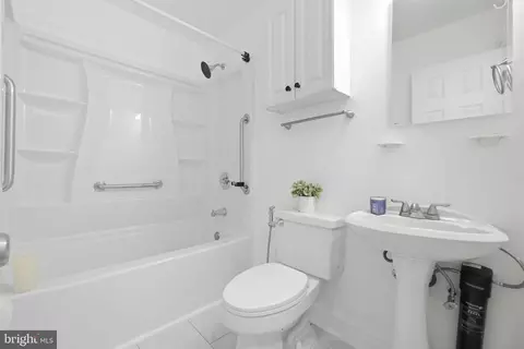 Bath - 2015 4th St NE, Washington, DC 20002 photo 1 of 2
