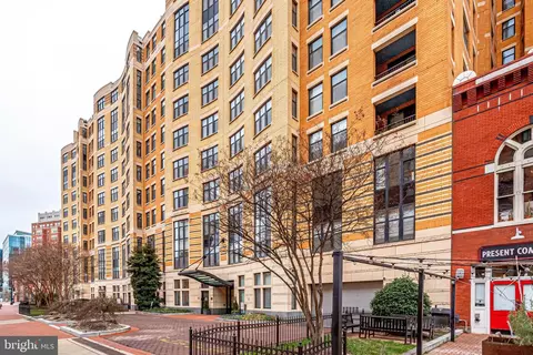400 Massachusetts Ave NW #803, Washington, DC 20001
