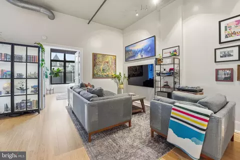 Living - 2328 Champlain St NW #302, Washington, DC 20009 photo 1 of 2