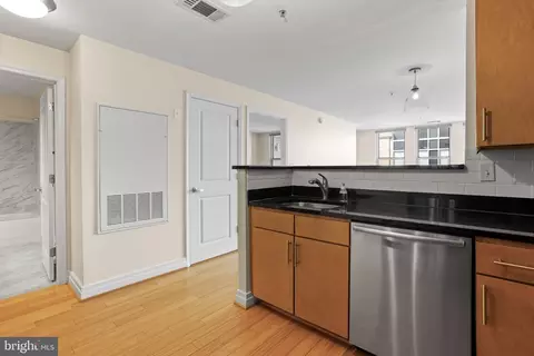 Kitchen - 915 E Street St NW #1202, Washington, DC 20004 photo 3 of 5