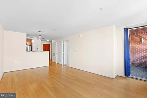 Living - 915 E Street St NW #1202, Washington, DC 20004 photo 3 of 7