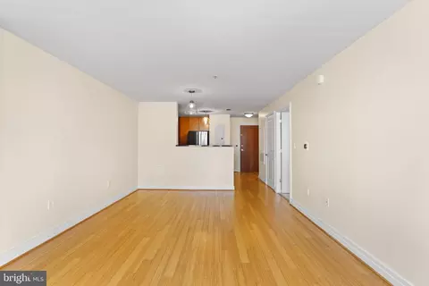 Living - 915 E Street St NW #1202, Washington, DC 20004 photo 4 of 7