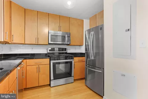 Kitchen - 915 E Street St NW #1202, Washington, DC 20004 photo 2 of 5