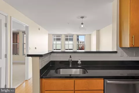 Kitchen - 915 E Street St NW #1202, Washington, DC 20004 photo 4 of 5