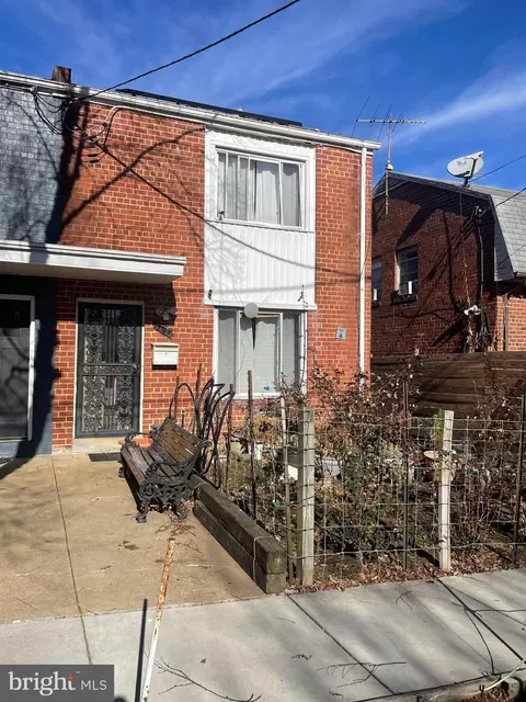 5707 Chillum Pl NE, Washington, DC 20011