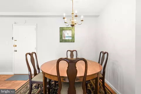Dining - 4100 W Street St NW #314, Washington, DC 20007 photo 2 of 2